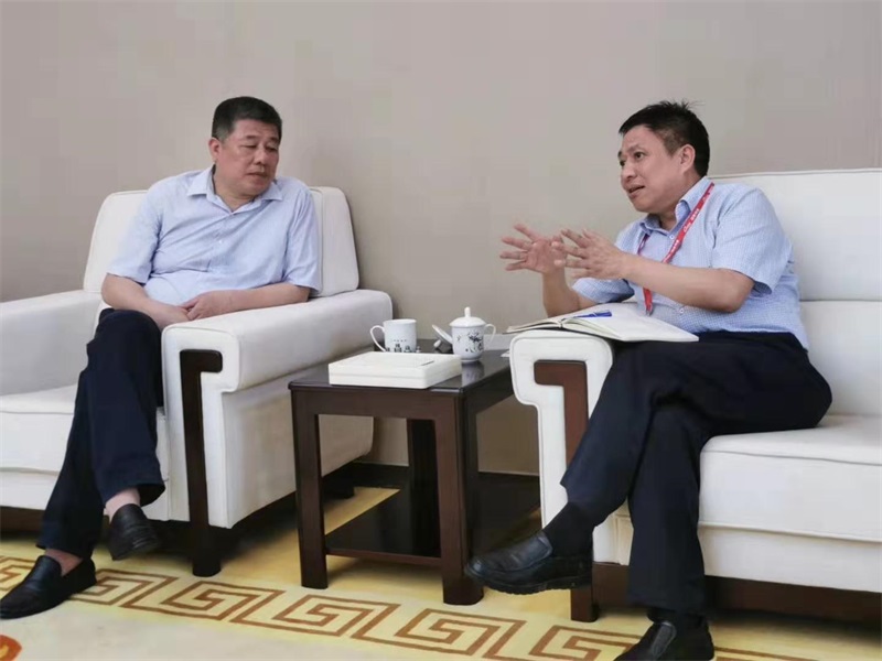 Provincial Department of Science and Technology Director Tong Xudong and his party went to Liuyang High-tech Zone Qitai Sensing to investigate scientific and technological innovation work